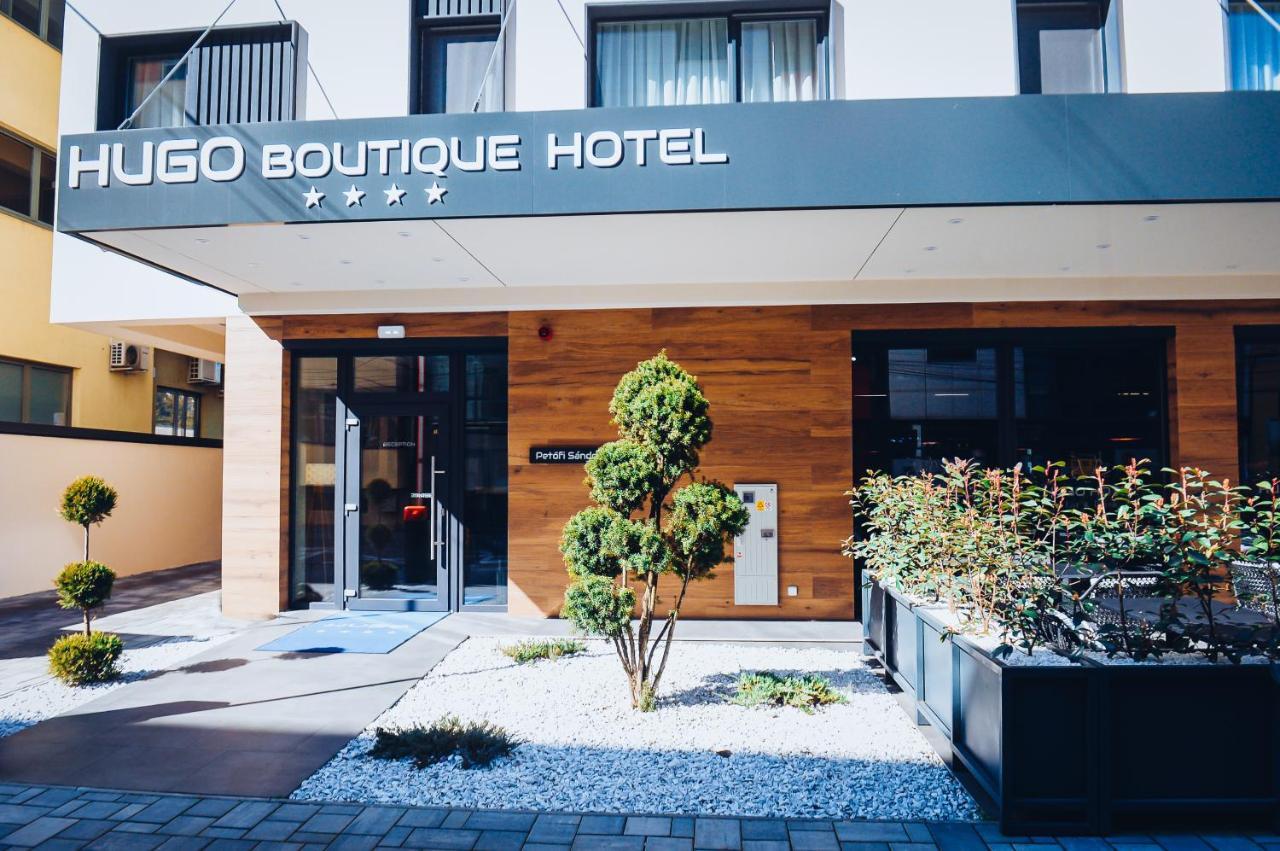 Hugo Hotel Satu Mare Buitenkant foto